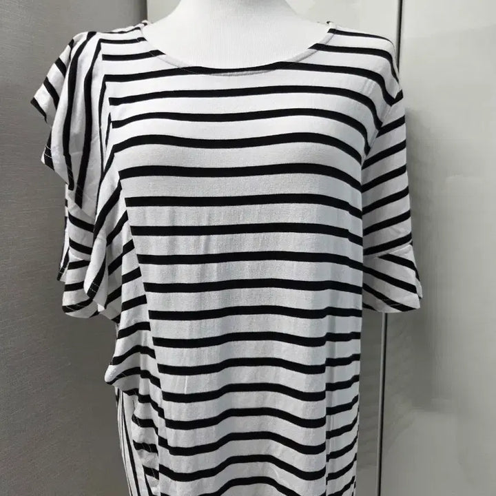 [BUNJANG] Striped Short Sleeve T-Shirt / (정가42,000원/새상품)너무 예쁜 스트라이프 반팔 티셔츠