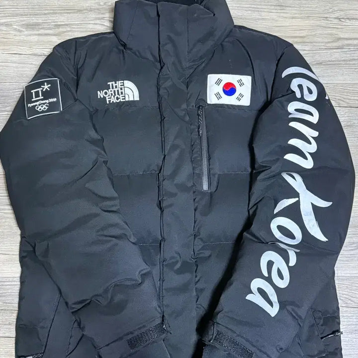 [BUNJANG] 2018 Pyeongchang Olympics Short Padded Jacket Black / 2018년 평창올림픽 숏패딩