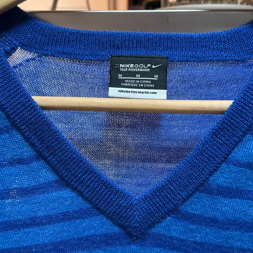 [BUNJANG] Nike Merino Wool V-Neck Knit Blue Vintage / 나이키 메리노울 빈티지 v넥 니트 블루