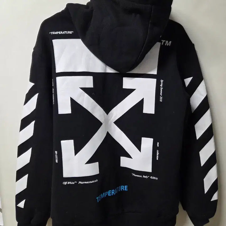 [BUNJANG] Off-White Black Hoodie / 오프화이트 블랙 후드티