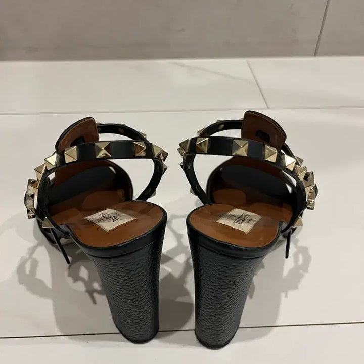 [BUNJANG] Valentino Sandals / 발렌티노 샌들