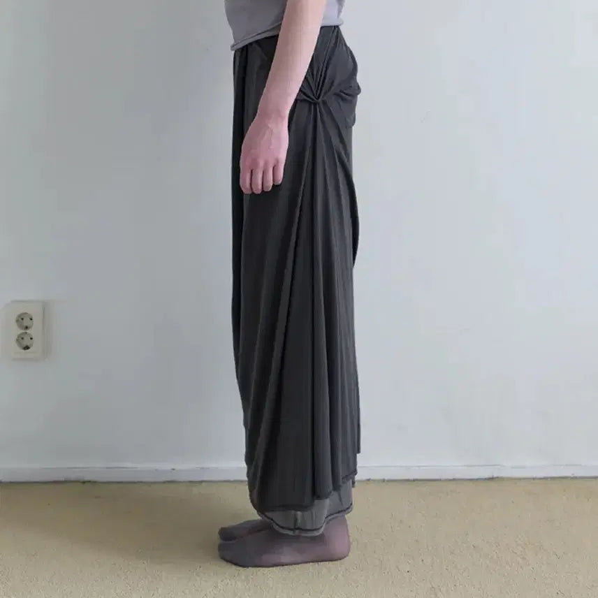 [BUNJANG] Nothing Everything Draped Double Layered Skirt Charcoal Grey / 낫띵에브리띵 DRAPED DOUBLE LAYERED SKIRT