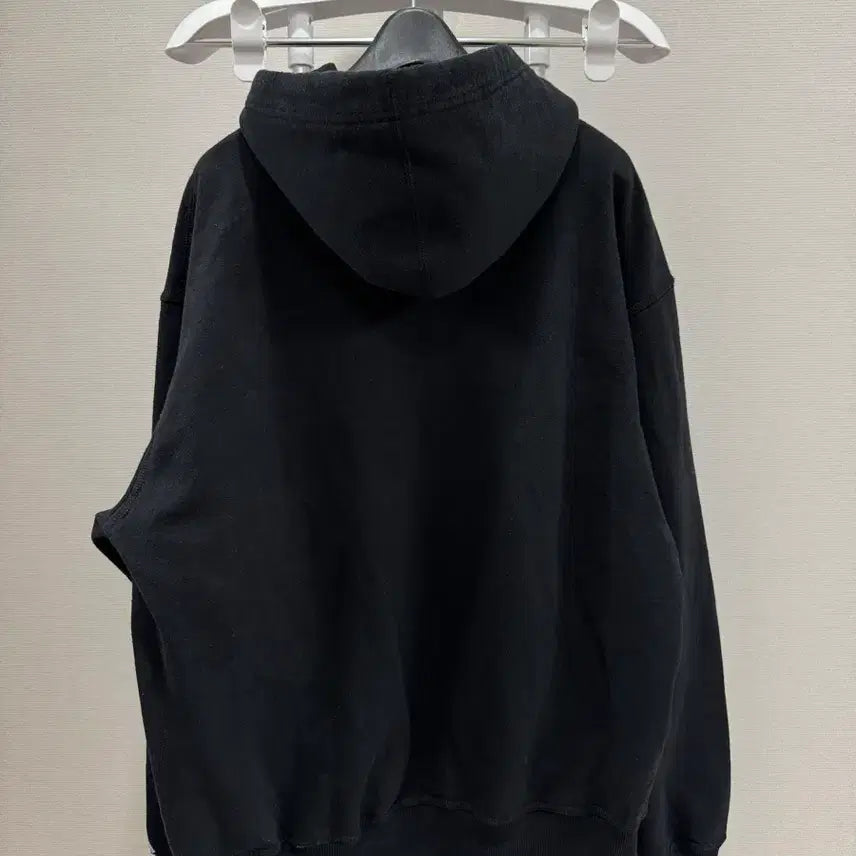 [BUNJANG] Champion Black Logo Embroidered Hoodie L Size / 챔피온 후드티 L사이즈