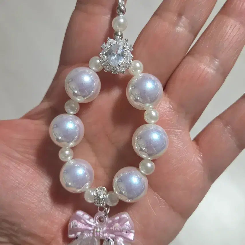 [BUNJANG] Pearl Ribbon Keychain Phone Charm / 진주 리본 키링 핸드폰 장식