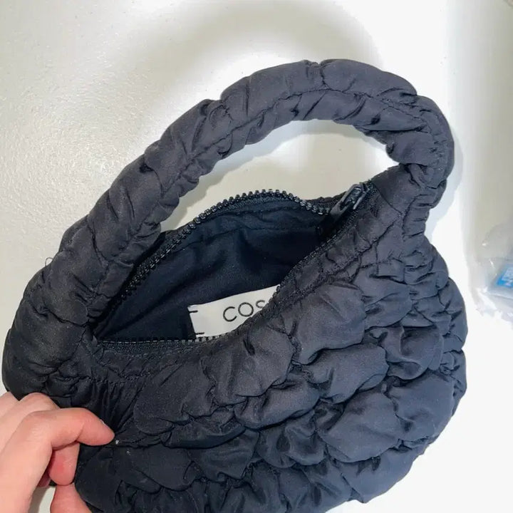 [BUNJANG] COS Micro Quilted Bag / COS 퀄팅백 (마이크로)