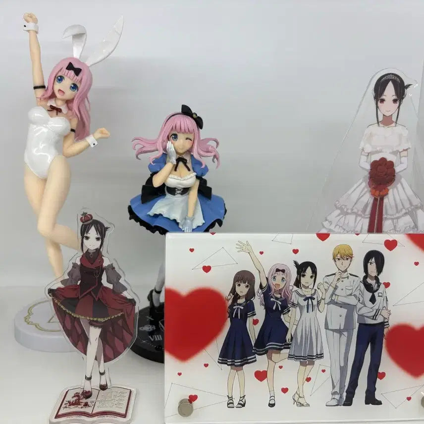 [BUNJANG] Kaguya-sama: Love Is War Acrylic &amp; Figure Bundle / 카구야 님은 고백받고 싶어 피규어 굿즈