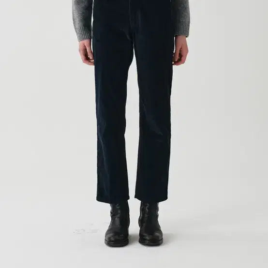 [BUNJANG] Ore Slim Fit Corduroy Pants - Black (M) / 오어 ore 슬림핏 코듀로이 팬츠 블랙m