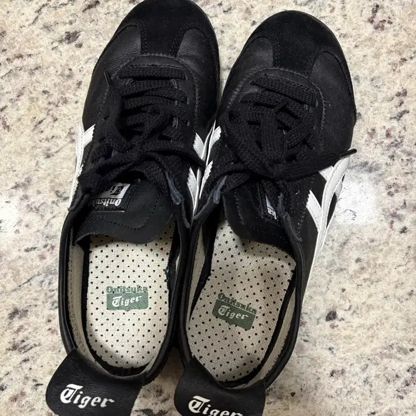 [BUNJANG] Onitsuka Tiger Mexico 66 Black Sneakers / 오니츠카타이거 멕시코66 블랙 245