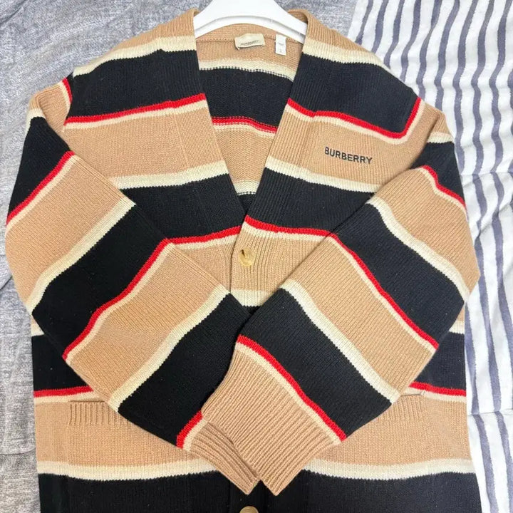 [BUNJANG] Burberry Striped Cashmere Blend Cardigan / 정품) 버버리 스트라이프 캐시미어 가디건 판매합니다!
