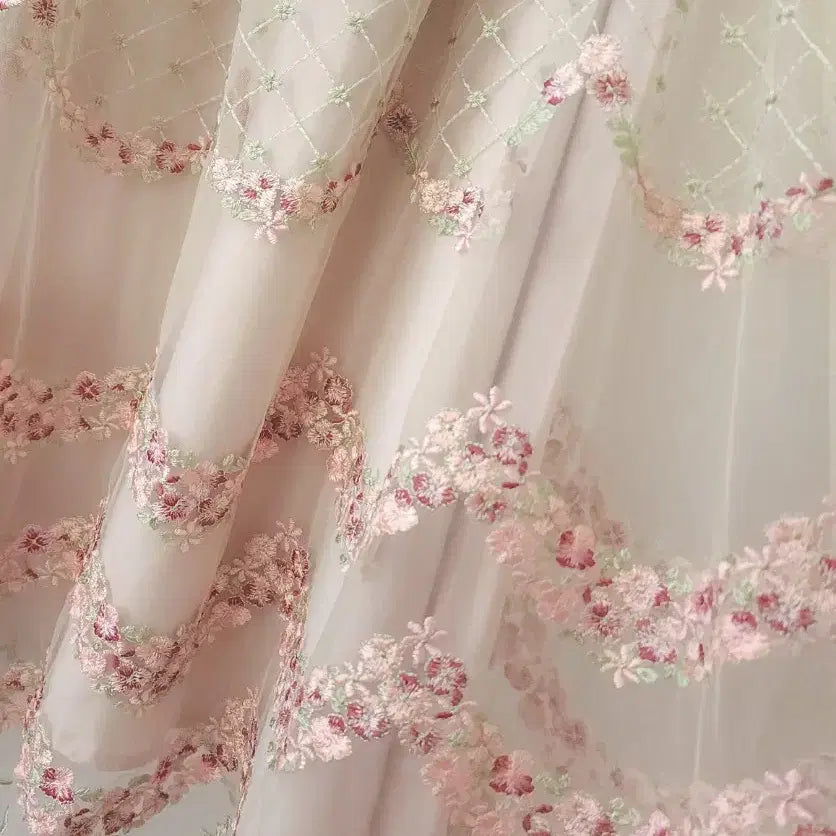 [BUNJANG] Milk Cocoa Embroidered Skirt Champagne Beige / 8만원대 밀크코코아 자수 스커트 새상품