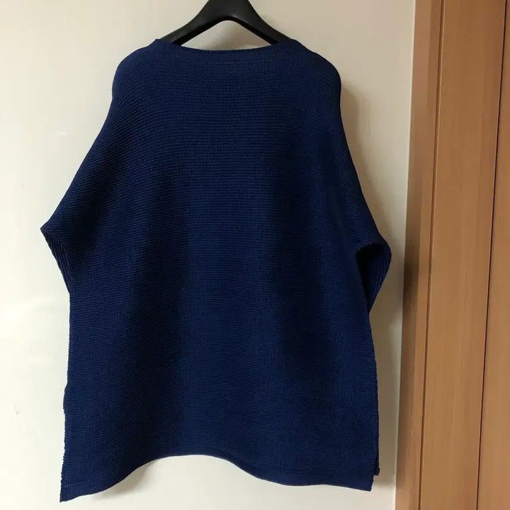 [BUNJANG] Evacube Pleated Blouse Top - Old Money / Commute / Guest Look Style / 에바큐브 플리츠 주름 일본 블라우스 탑 올드머니룩 출근룩 하객룩