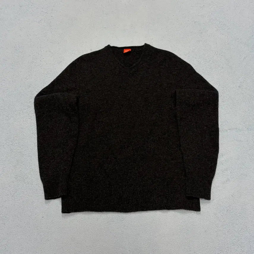 [BUNJANG] Hugo Boss Black V-Neck Knit / 95) 휴고보스 블랙 브이넥 니트