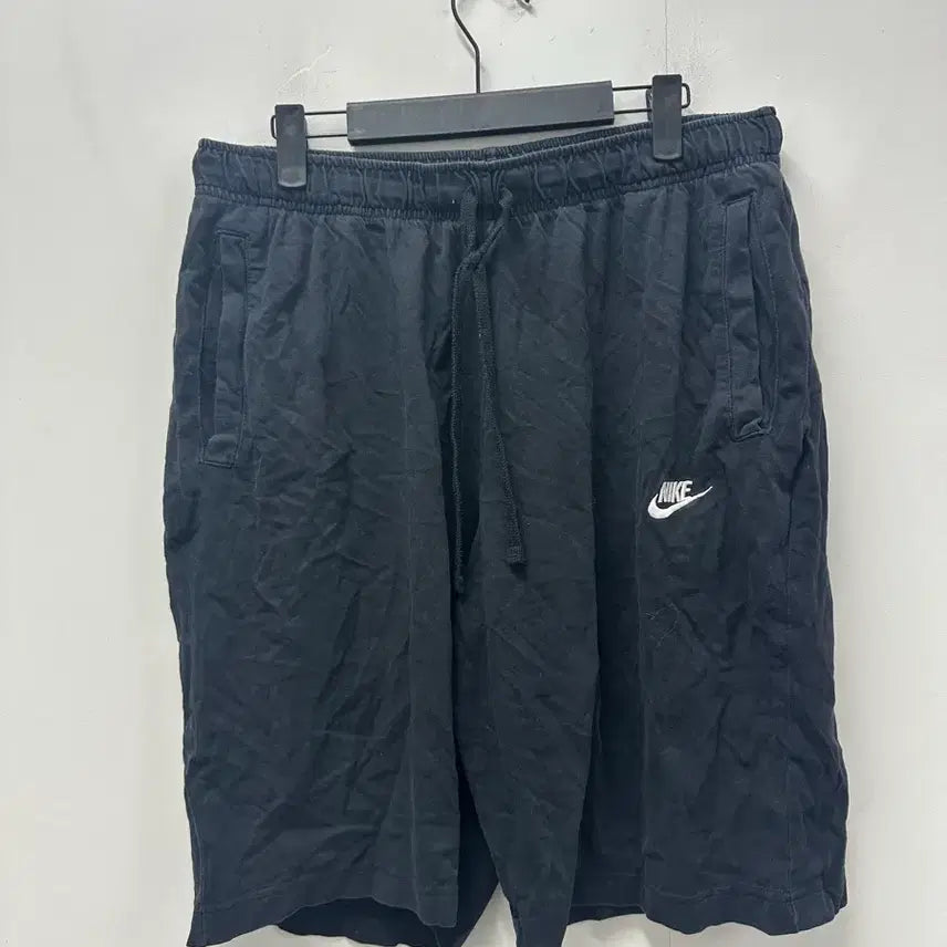 [BUNJANG] Nike Swoosh Black Shorts 2XL / [만원 아라비아빈티지]나이키 스우시 블랙 반바지 2XL
