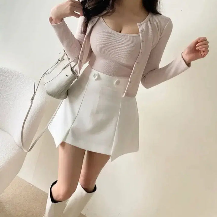 [BUNJANG] Cubic Button Point Asymmetrical Flare Skirt / 큐빅단추포인트 언발플레어 스커트 s