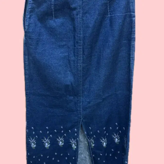 [BUNJANG] Aoi Yū Embroidered Blue Denim Skirt / 아오이 유우 깔 자수 청치마