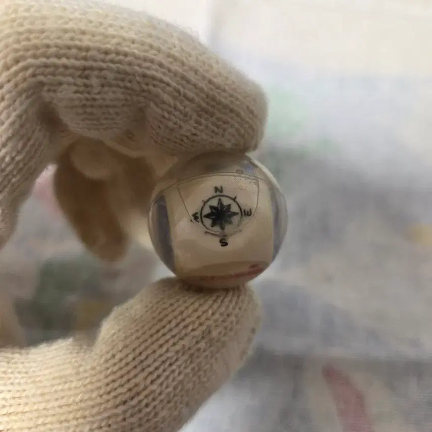 [BUNJANG] 1990s Vintage Brass Compass Keychain / 90s 구형 나침반 빈티지 키링