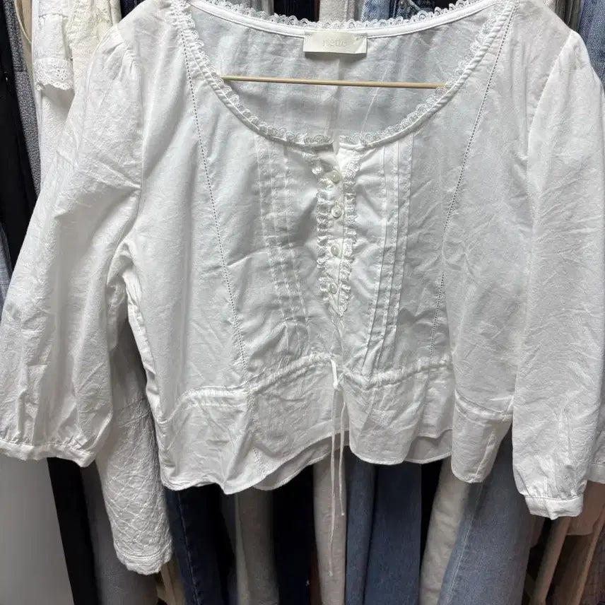 [BUNJANG] Riette Clothy Blouse / 리에뜨 클로니 블라우스 (새상품)
