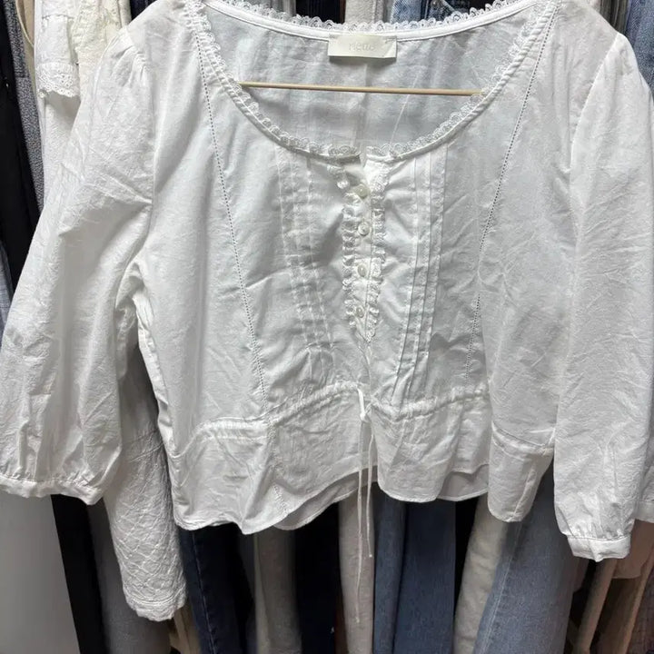 [BUNJANG] Riette Clothy Blouse / 리에뜨 클로니 블라우스 (새상품)