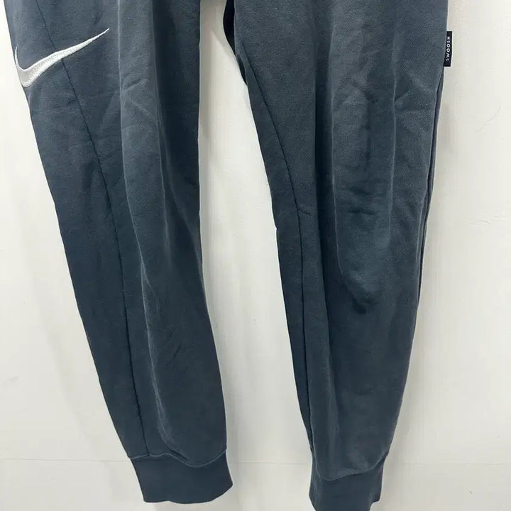 [BUNJANG] Nike Swoosh Jogger Pants Black M / [만원 아라비아빈티지]나이키 스우시 조거팬츠 블랙 M