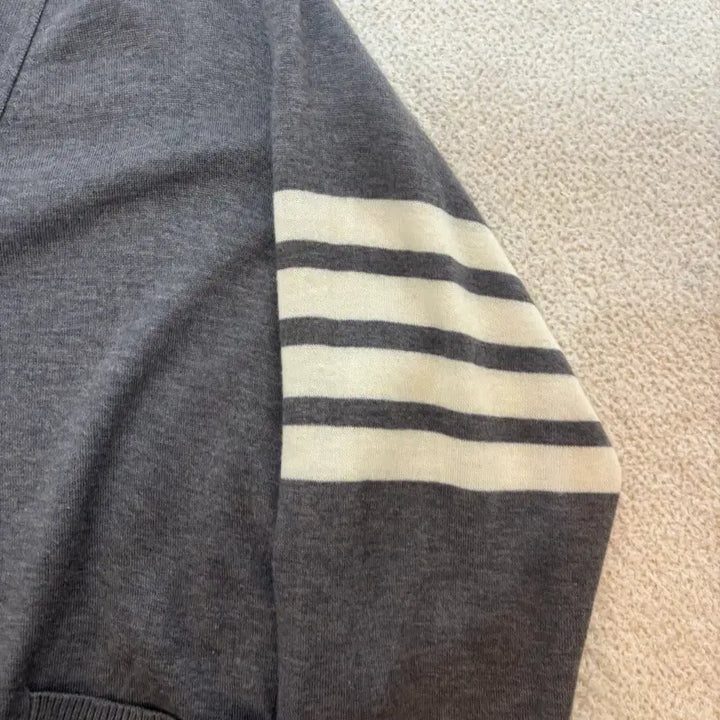 [BUNJANG] Thom Browne 22FW Diagonal Wool Cardigan Size 100 / 100 톰브라운 22FW 사선 울 가디건