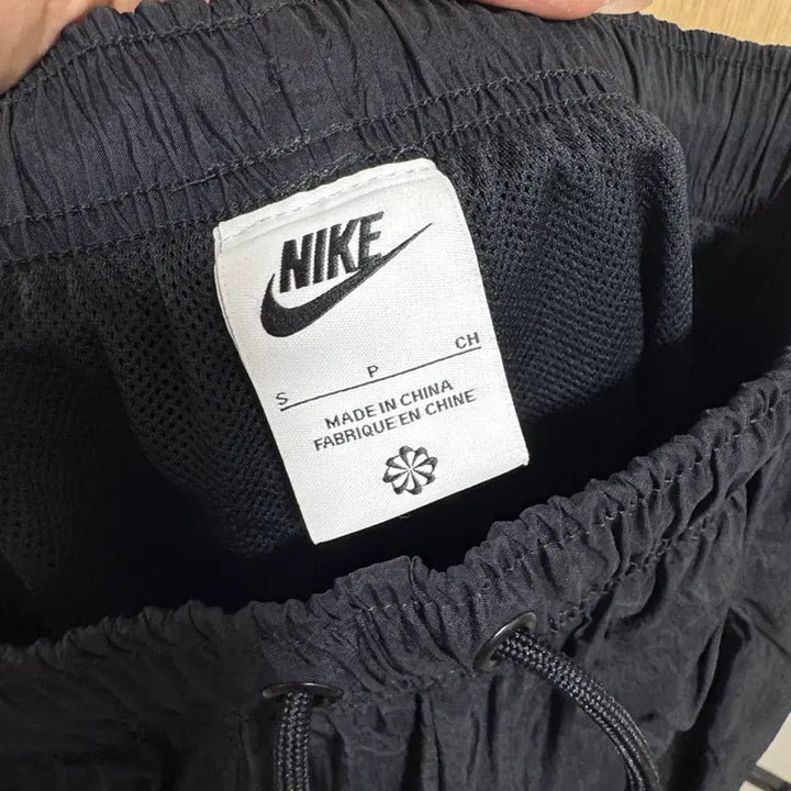 [BUNJANG] Nike Swoosh Training Pants - Size S - Women&