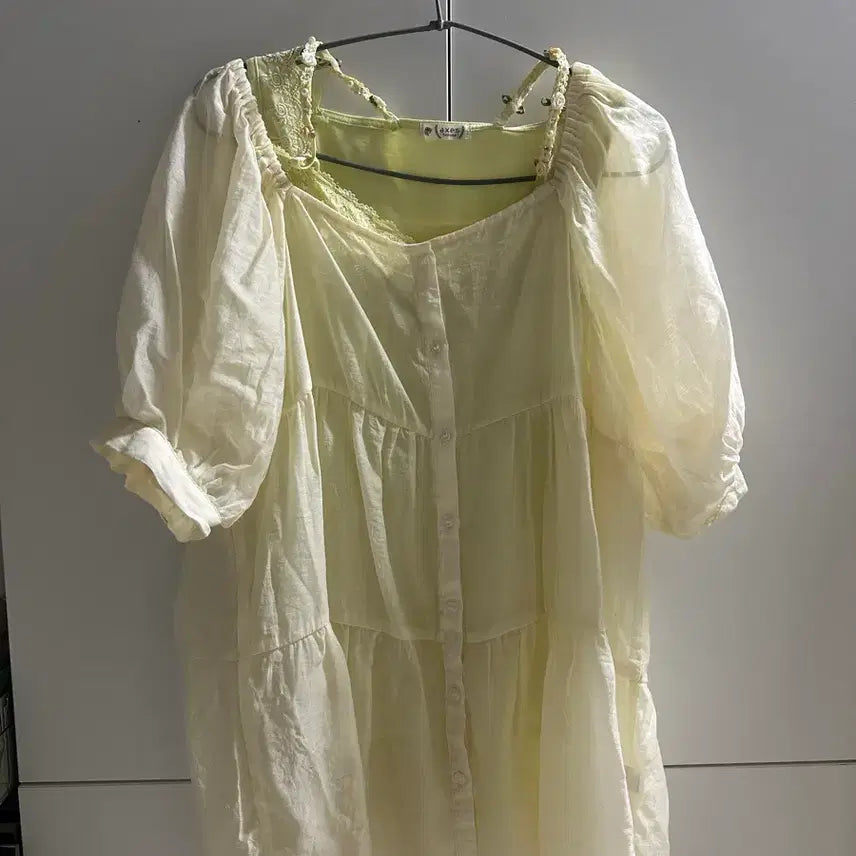 [BUNJANG] Puff Sleeve Blouse and Inner Camisole Set (Light Yellow &amp; Light Green) / 퍼프 블라우스(연노랑) 나시 이너(연두)