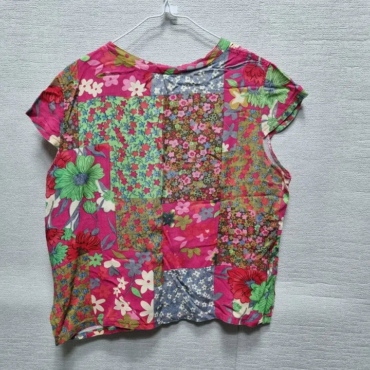 [BUNJANG] Rayon Short-Sleeve Blouse with Floral Pattern / 사079 인견 반팔 블라우스