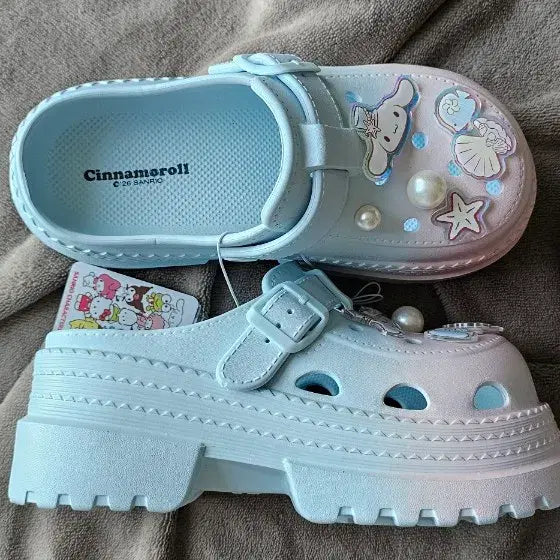 [BUNJANG] Sanrio Cinnamoroll Two-Tone Sandals Slippers 240mm / 산리오 시나모롤 투톤 샌들 슬리퍼 240mm