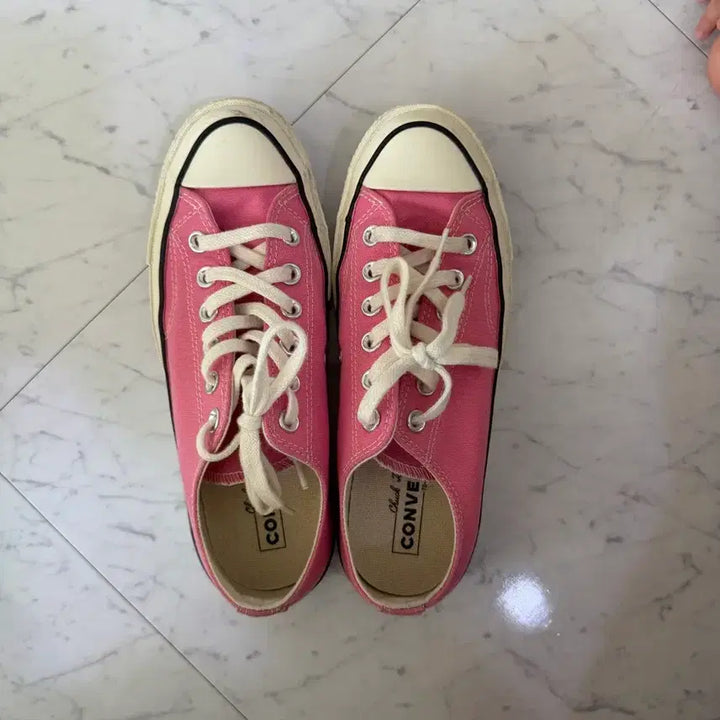 [BUNJANG] Converse Chuck Taylor Pink Low Top Sneakers (240) / 컨버스 척테일러 핑크 로우 스니커즈 240