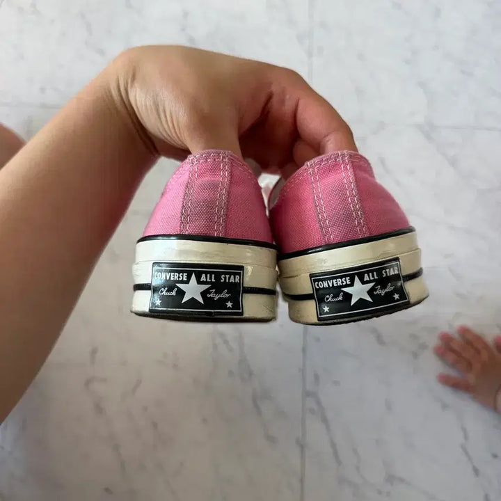 [BUNJANG] Converse Chuck Taylor Pink Low Top Sneakers (240) / 컨버스 척테일러 핑크 로우 스니커즈 240