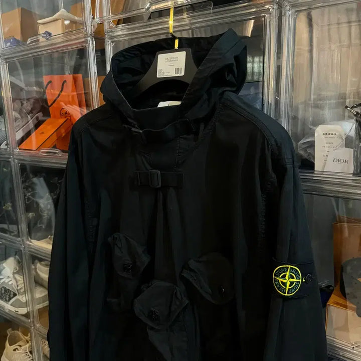 [BUNJANG] Stone Island Stretch Gabardine Hooded Anorak Black XL / [정품/백화점판] 스톤아일랜드 스트레치 개버딘 후드 아노락 블랙