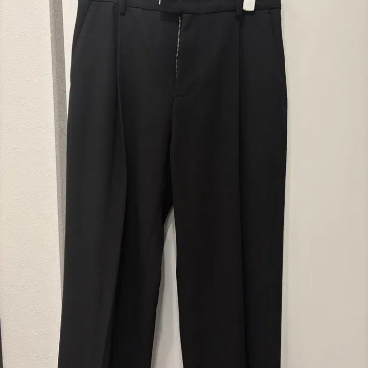 [BUNJANG] Ownhour Kim Hyun-woo Black Slacks M / Ownhour 김현우 슬랙스 블랙 M
