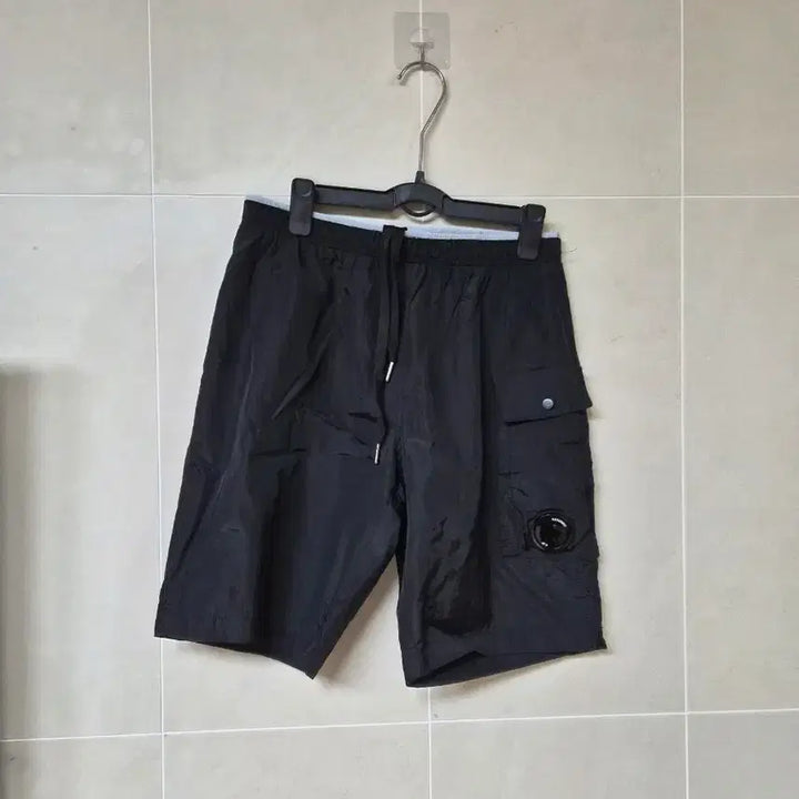 [BUNJANG] C.P. Company Black Cargo Shorts / C.P.컴퍼니 블랙 카고 반바지 29~30
