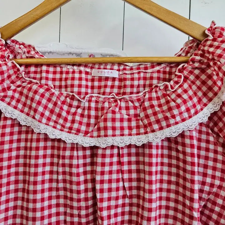 [SOLD OUT] (COLZA) 딸기쨈 깅엄체크 오프숄더 프릴 블라우스
