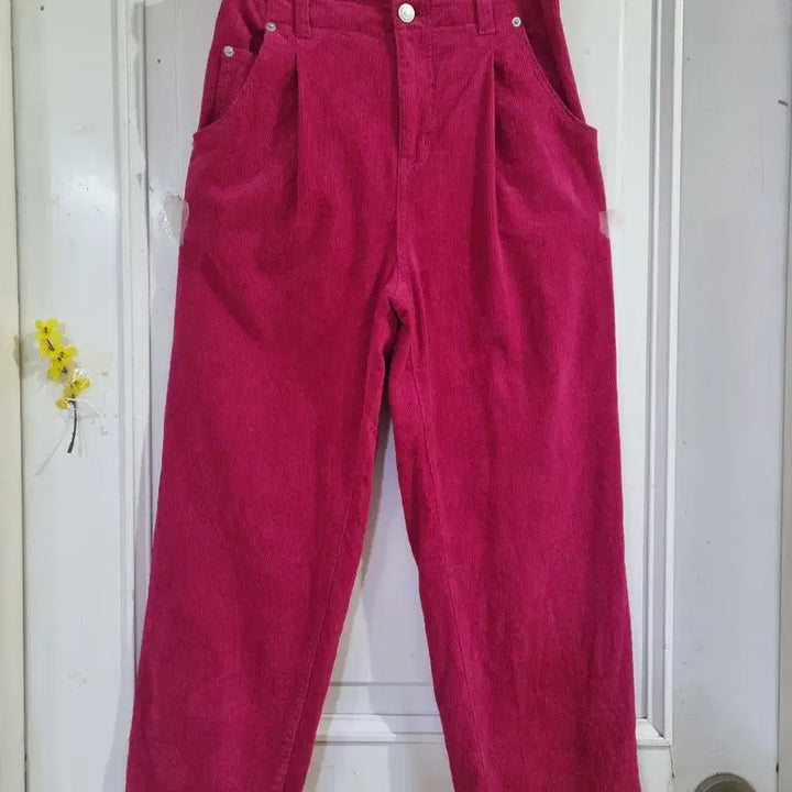 [BUNJANG] Hot Pink Corduroy Wide Pants (Stretch Banding) / 겨울   고급스러운 핏이이쁜. 핫핑크 스판 밴딩 골덴통바지..  77까지