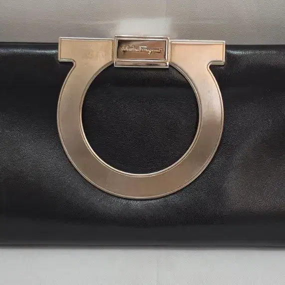 [BUNJANG] Salvatore Ferragamo Gancini Black Leather Clutch Bag / (정품)페라가모 간치니 블랙 클러치백