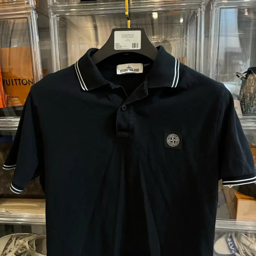[SOLD OUT] [정품 , L사이즈] 스톤아일랜드 반팔 카라티 블랙