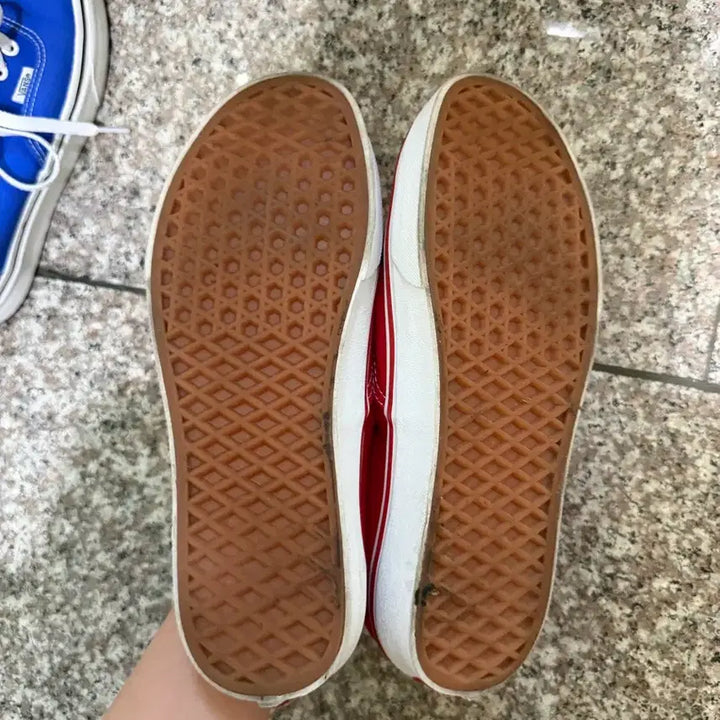[BUNJANG] Vans Authentic Red Canvas Sneakers Size 250 / 반스 어센틱 레드 캔버스 스니커즈 250