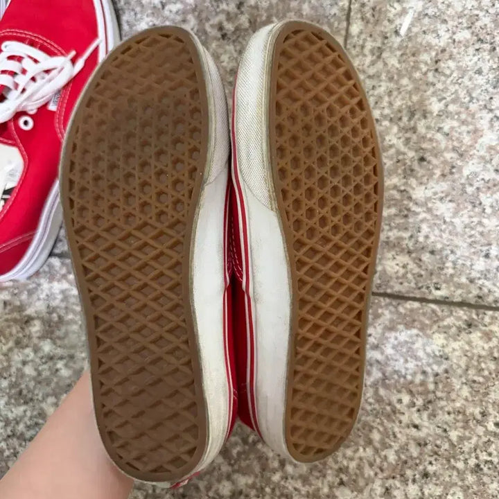 [BUNJANG] Vans Authentic Red Sneakers (235mm) / 반스 어센틱 레드 스니커즈 235