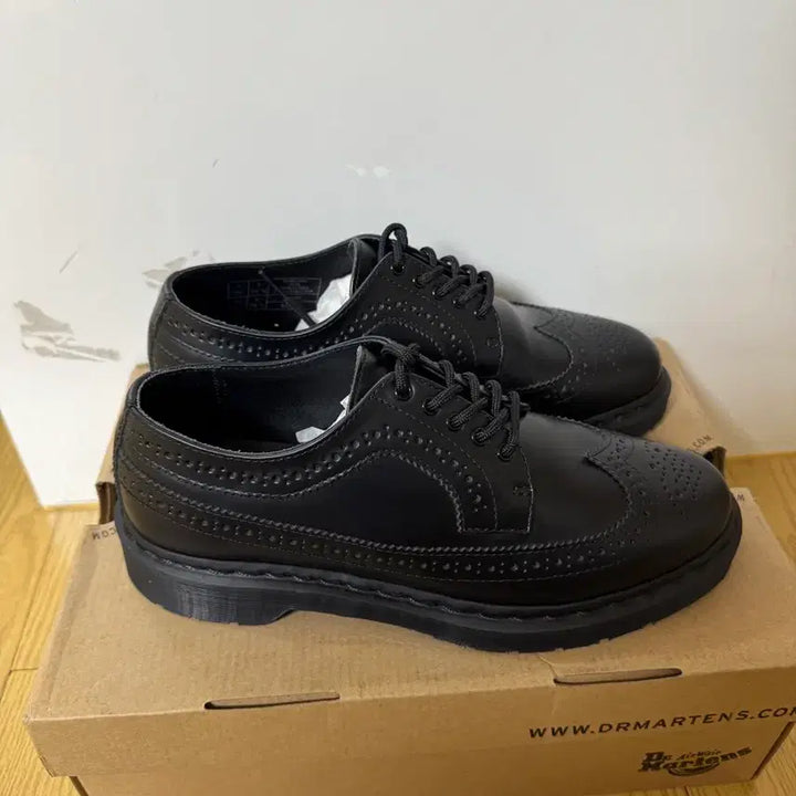 [BUNJANG] Dr. Martens 3989 Wingtip Black Derby Shoes (UK 7 / US 8) / 닥터마틴 3989 윙팁 블랙 더비 구두 260