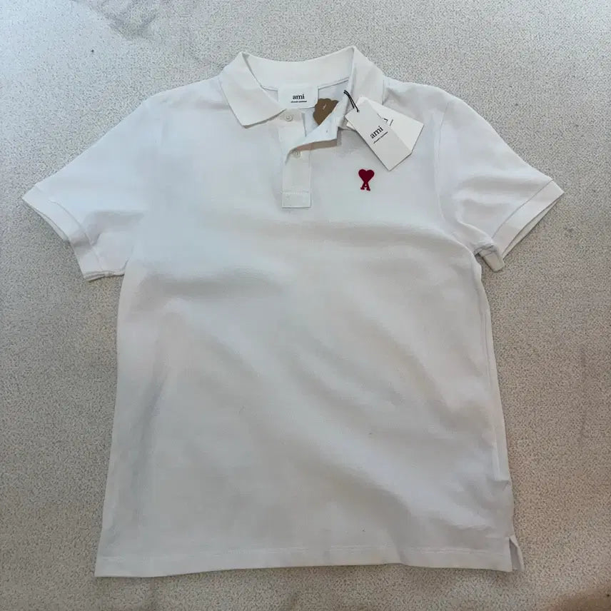 [BUNJANG] AMI Heart Badge Polo T-Shirt / 95 아미 하트와펜 카라넥 반팔 티셔츠