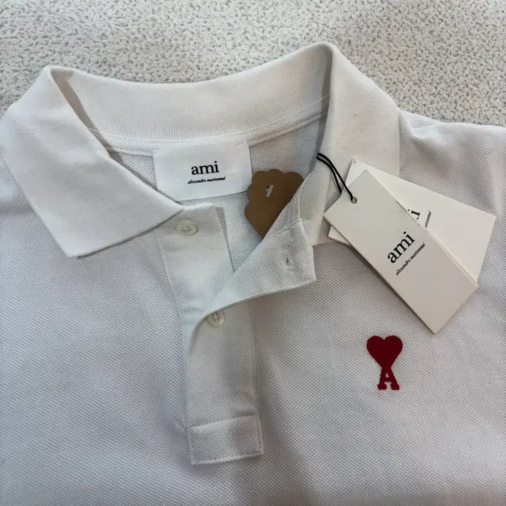 [BUNJANG] AMI Heart Badge Polo T-Shirt / 95 아미 하트와펜 카라넥 반팔 티셔츠