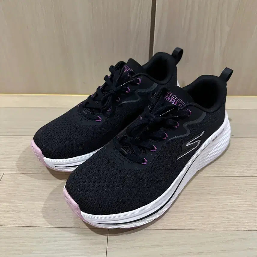 [BUNJANG] Skechers Max Cushioning Elite Running Shoes 230 / 스케쳐스 맥스쿠셔닝 엘리트 러닝화 230