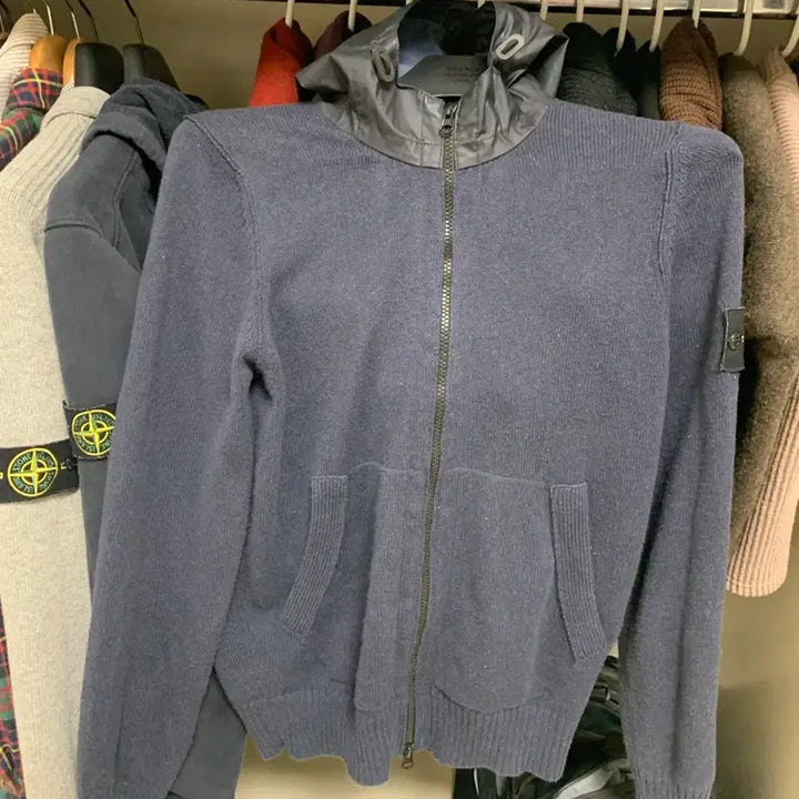 [BUNJANG] Stone Island Knit Zip-Up Cardigan Hoodie / 스톤아일랜드 니트 집업, 가디건, 후드집업 거의 새상품