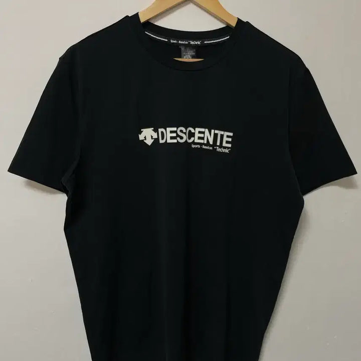 [BUNJANG] Descente Functional Span Short Sleeve T-Shirt / 105 데상트 기능성 스판 반팔티 정품