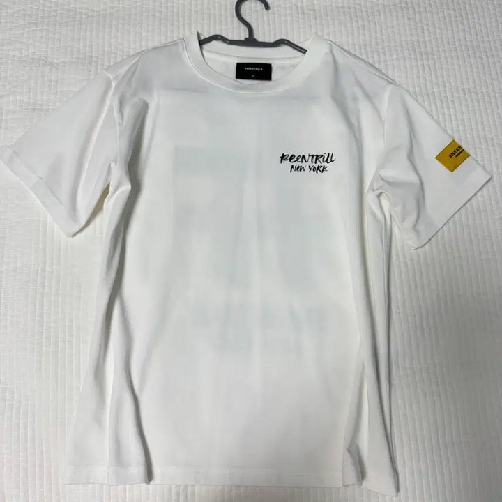 [BUNJANG] BEENTRILL White Short-Sleeve T-Shirt / BEENTRILL 빈트릴 화이트 반팔티
