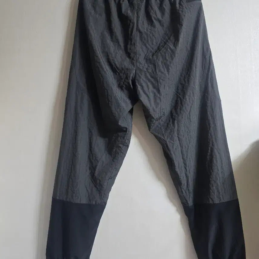 [BUNJANG] Under Armour XL Jogger Pants Black / 언더아머 XL 사이즈 조거 팬츠