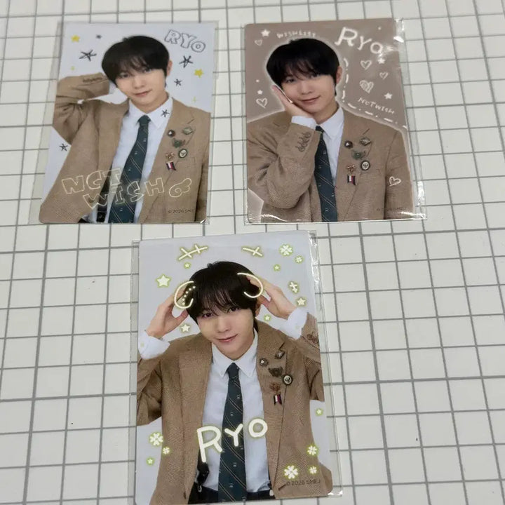 [BUNJANG] NCT WISH Japan Online KUJI D-Prize Keychain &amp; E-Prize Photosticker / 엔시티위시 일본 온라인 쿠지 양도