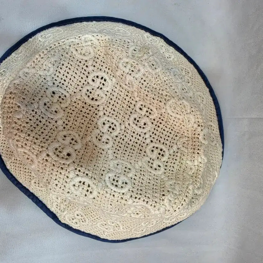 [BUNJANG] Gucci GG Logo Crochet Bucket Hat Ivory / (정품)구찌 GG 로고 크로셰 모자 아이보리
