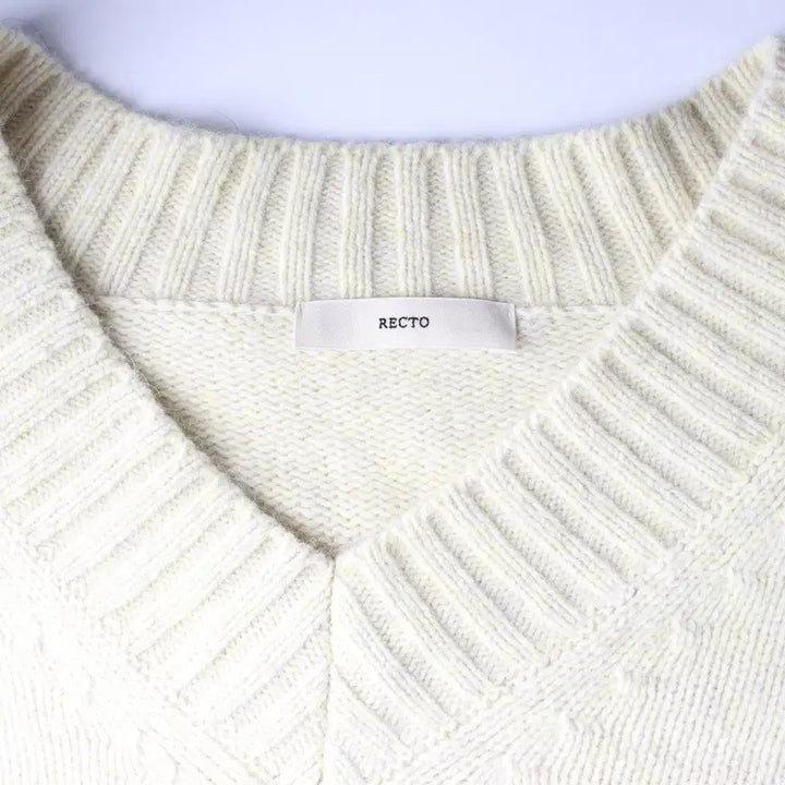 [BUNJANG] Recto 21FW V-Neck Wool Raccoon Cashmere Knit Sweater / 렉토 21FW 브이넥 울 라쿤 캐시미어 니트 스웨터